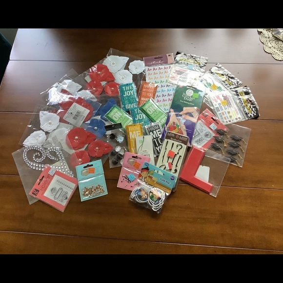 Michaels Crafts Bundle. NWT - Picture 11 of 11